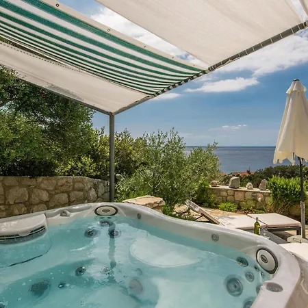 Lovely Home In Miholascica