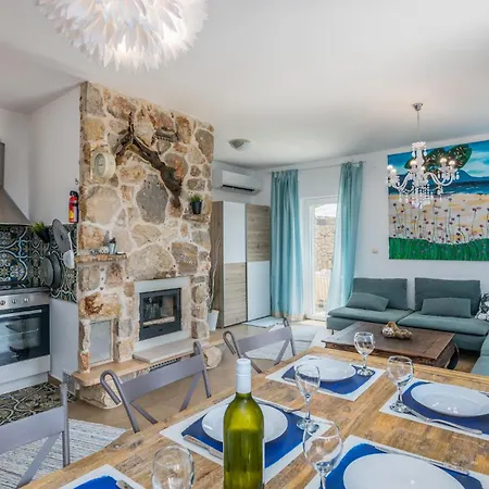 Stunning Home In Miholascica Semesterbostad