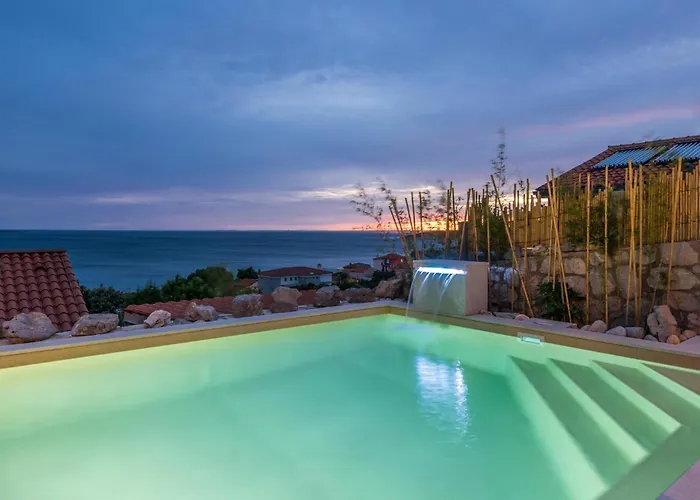 Stunning Home In Miholascica *